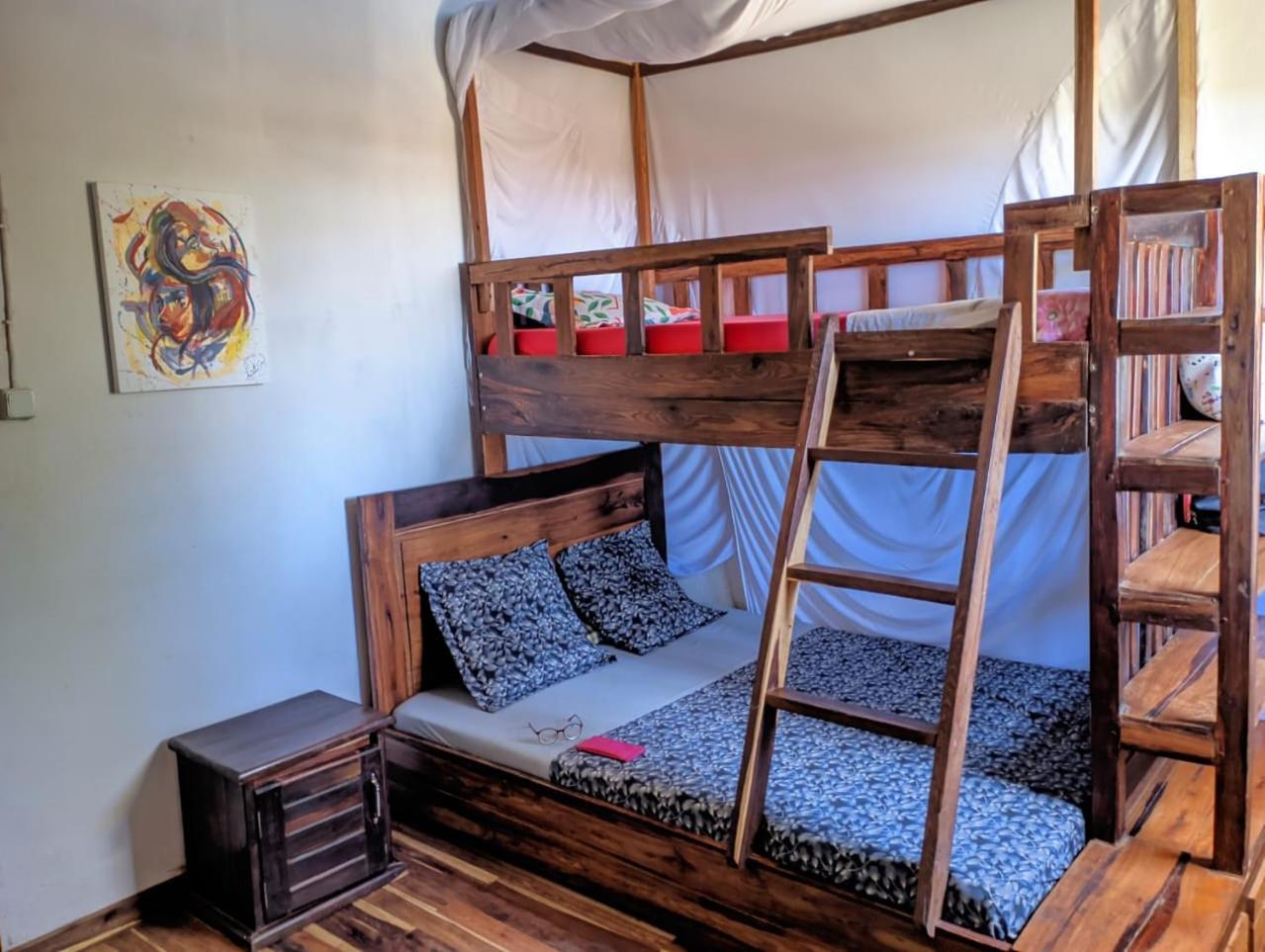 La Maison D'Hote De La Foret Retrouvee Mahajanga Chambre photo